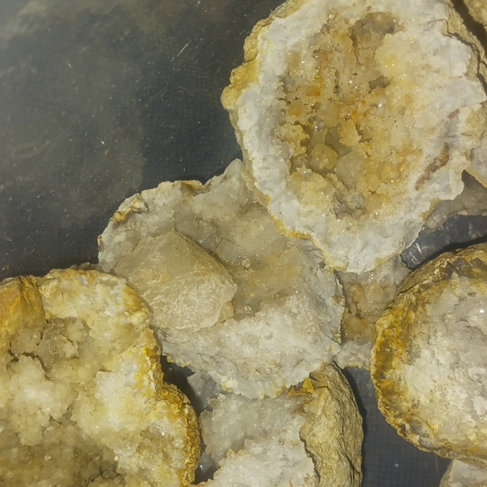 Natural Geode Stone Set - Picture 4 of 8